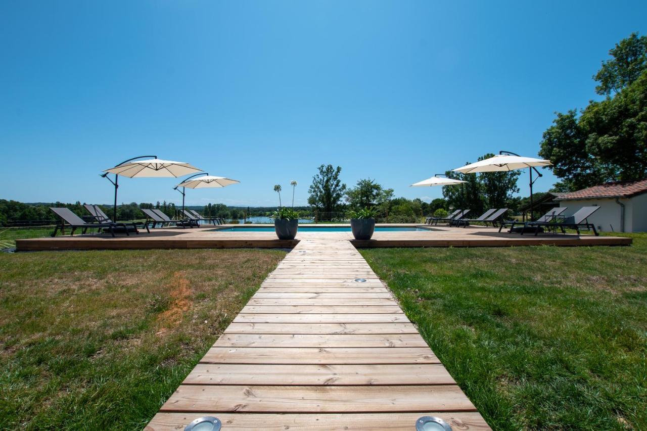 La Villa Face Au Lac Saramon Exterior foto